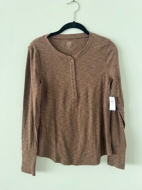 GAP Woman’s Marled Brown Long-Sleeve Henley Thermal Tee- Size M